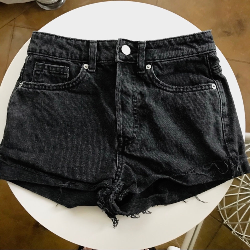 *SOLD* H&M high waisted denim shorts
